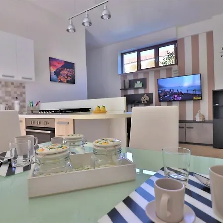 Apartament Yourhome - New *